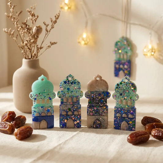 Personalized resin Fanoos keychain with gold name Egypt - ميدالية فانوس بالاسم